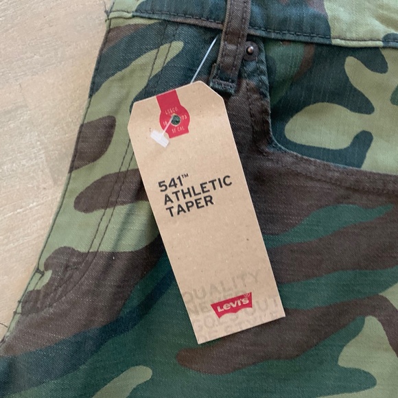 LEVIS 541 ATHLETIC FIT TAPERED CAMO PANTS 33x30 - Picture 5 of 5